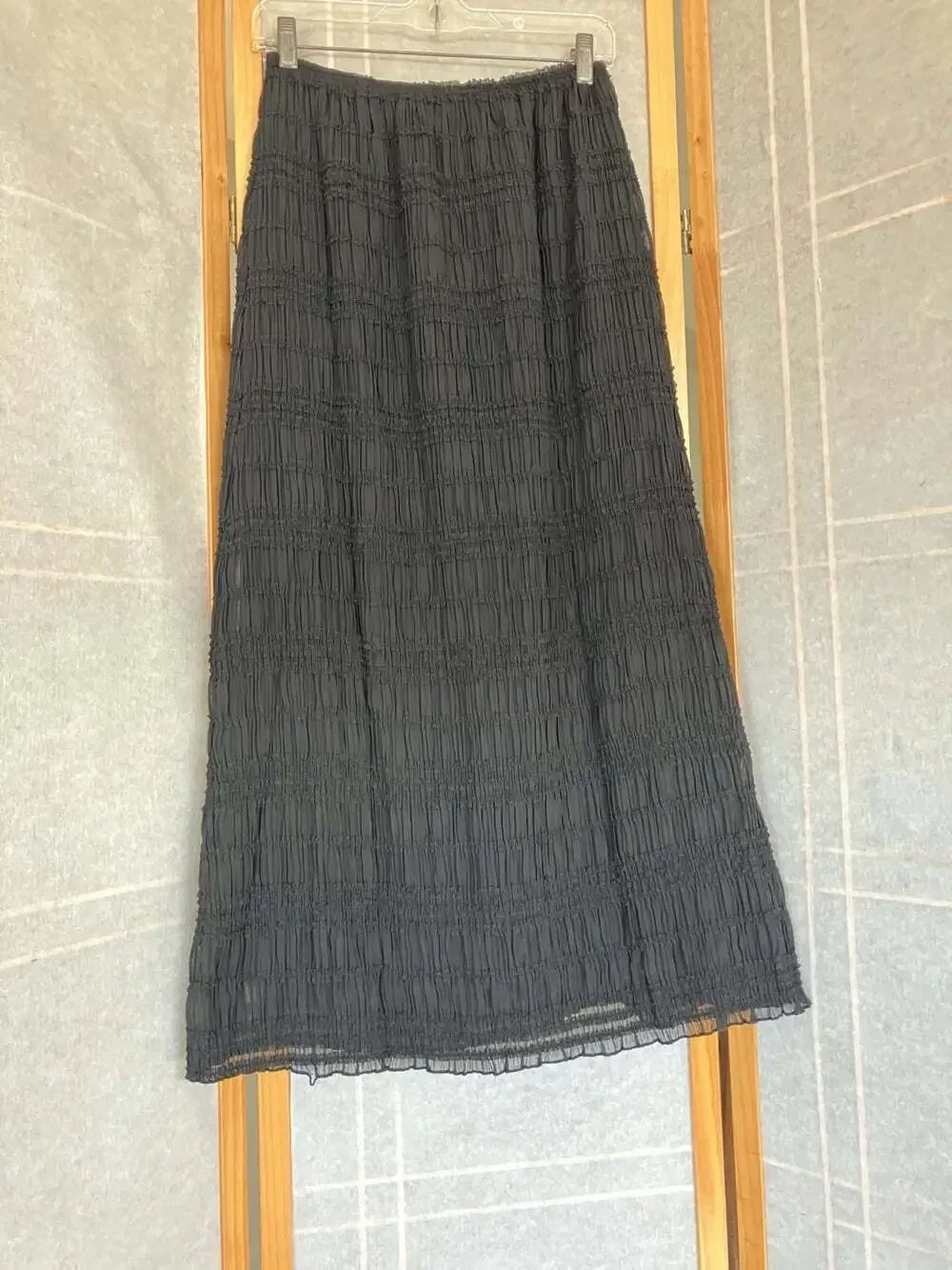 VRG GRL Mia Top & Midi Skirt, Shirred Plisse Elastic Waist Black Size 8 Lined